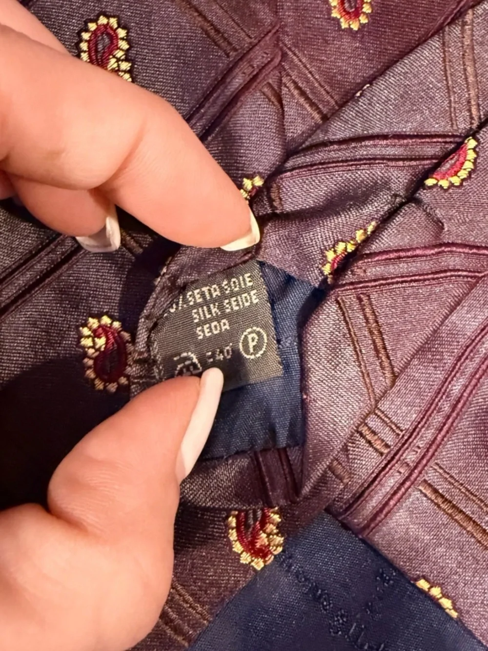 Ermenegildo Zegna 100% Silk Tie Purple Paisley Medallion Made in Italy 1990s